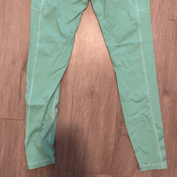 Ghost mint green workout pants. Small, only worn a few times..great condition! - Picture 3 of 3